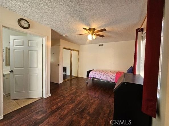 17441 Hiawatha Street, Granada Hills (los Angeles) CA 91344