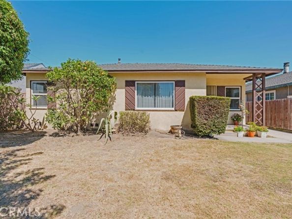 6160 Pepperwood, Lakewood CA 90712