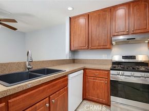 25701 View Pointe, Lake Forest (el Toro) CA 92630