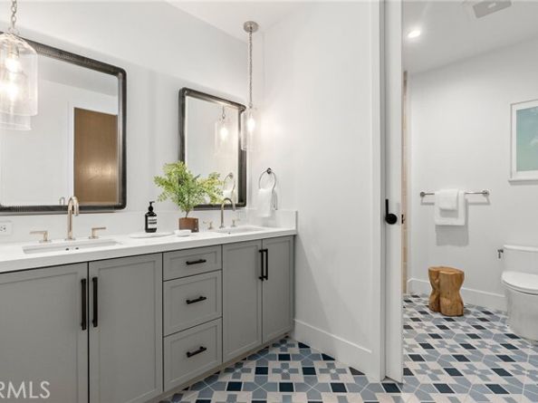 4261 Uptown Newport Drive 1, Newport Beach CA 92660