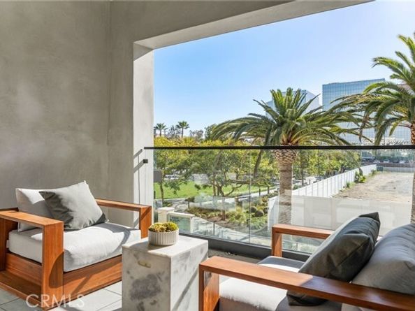 4261 Uptown Newport Drive 1, Newport Beach CA 92660