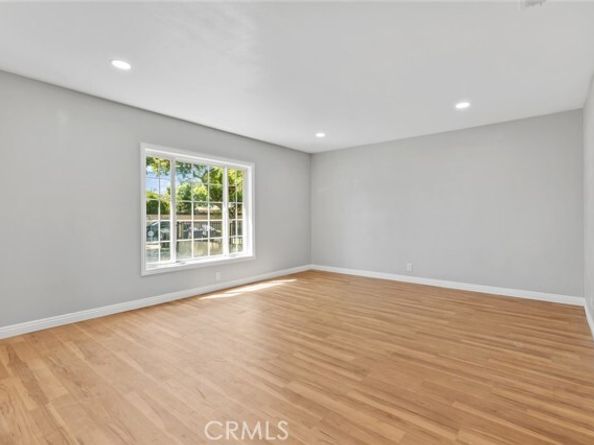2201 W Russell Avenue, Santa Ana CA 92704