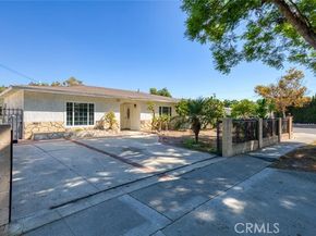 2201 W Russell Avenue, Santa Ana CA 92704