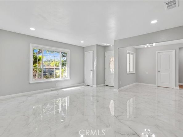 2201 W Russell Avenue, Santa Ana CA 92704