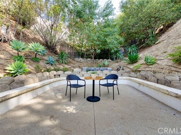 4676 Arriba Drive, Tarzana (los Angeles) CA 91356