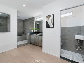 4676 Arriba Drive, Tarzana (los Angeles) CA 91356