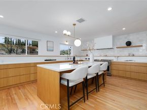 4676 Arriba Drive, Tarzana (los Angeles) CA 91356