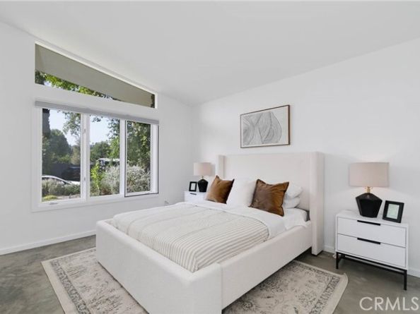4676 Arriba Drive, Tarzana (los Angeles) CA 91356