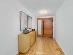 4676 Arriba Drive, Tarzana (los Angeles) CA 91356