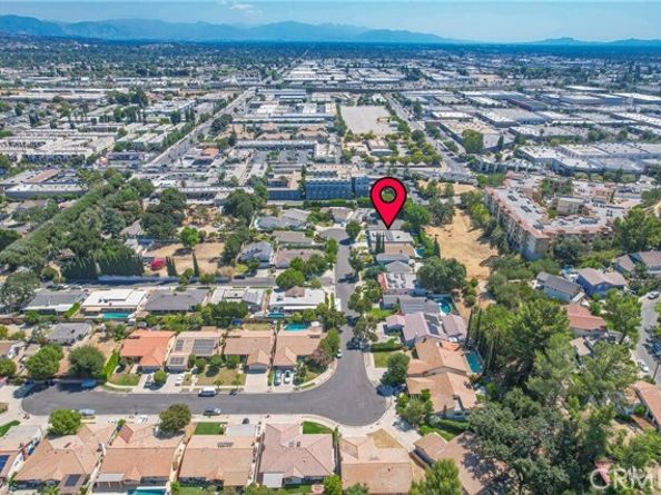 22046 Kinzie Street, Chatsworth (los Angeles) CA 91311