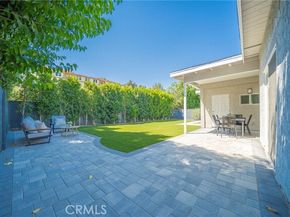 22046 Kinzie Street, Chatsworth (los Angeles) CA 91311