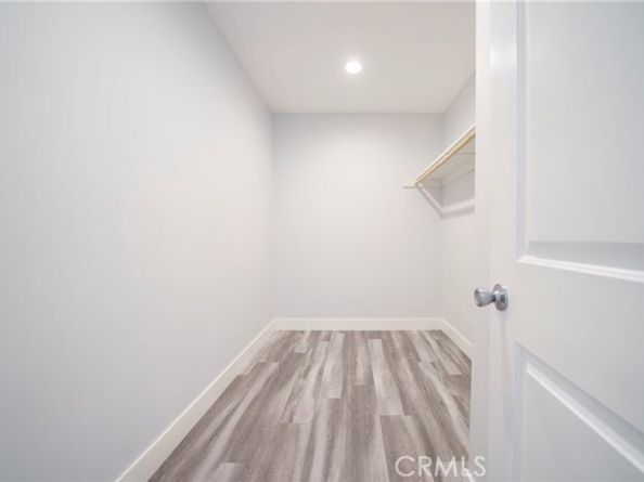 22046 Kinzie Street, Chatsworth (los Angeles) CA 91311