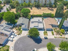22046 Kinzie Street, Chatsworth (los Angeles) CA 91311