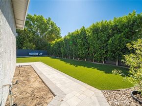 22046 Kinzie Street, Chatsworth (los Angeles) CA 91311