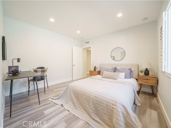 22046 Kinzie Street, Chatsworth (los Angeles) CA 91311