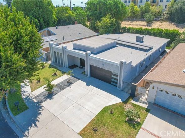 22046 Kinzie Street, Chatsworth (los Angeles) CA 91311
