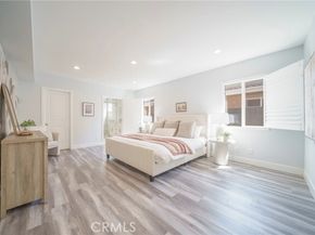 22046 Kinzie Street, Chatsworth (los Angeles) CA 91311