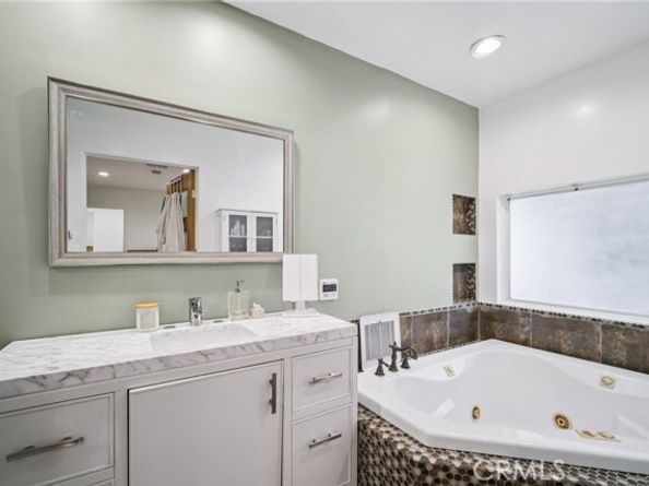 15752 Cobalt Street, Sylmar (los Angeles) CA 91342