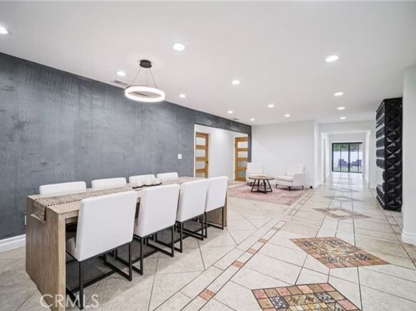 15752 Cobalt Street, Sylmar (los Angeles) CA 91342