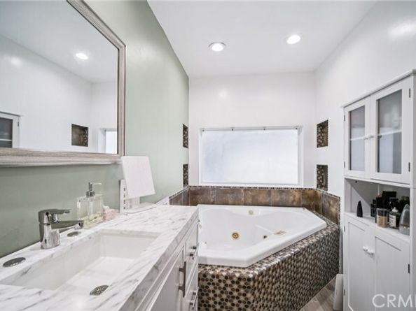 15752 Cobalt Street, Sylmar (los Angeles) CA 91342