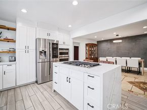 15752 Cobalt Street, Sylmar (los Angeles) CA 91342