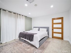 15752 Cobalt Street, Sylmar (los Angeles) CA 91342