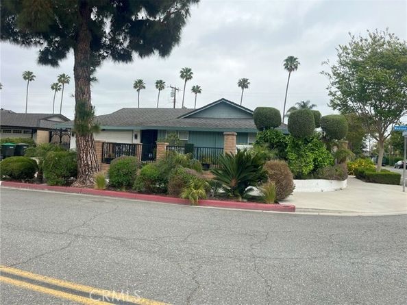 3050 Madison Avenue, Costa Mesa CA 92626