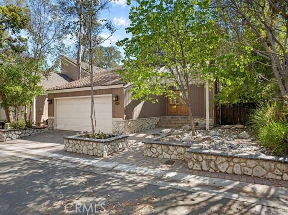 24802 Forest Knoll Lane, Lake Forest (el Toro) CA 92630