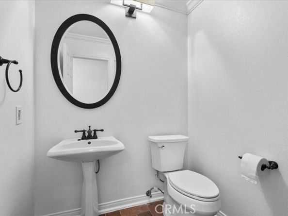 24802 Forest Knoll Lane, Lake Forest (el Toro) CA 92630