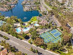 24802 Forest Knoll Lane, Lake Forest (el Toro) CA 92630
