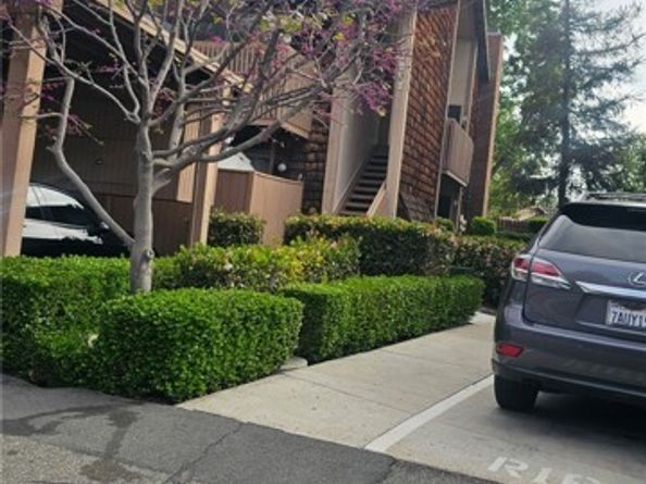 1008 Cabrillo Park C, Santa Ana CA 92701