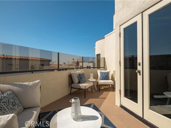 444 30th Street, Manhattan Beach CA 90266