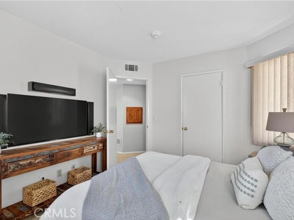 444 30th Street, Manhattan Beach CA 90266