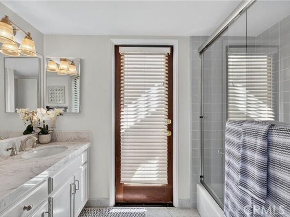 444 30th Street, Manhattan Beach CA 90266