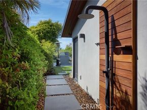 333 Milford Drive, Corona Del Mar (newport Beach) CA 92625