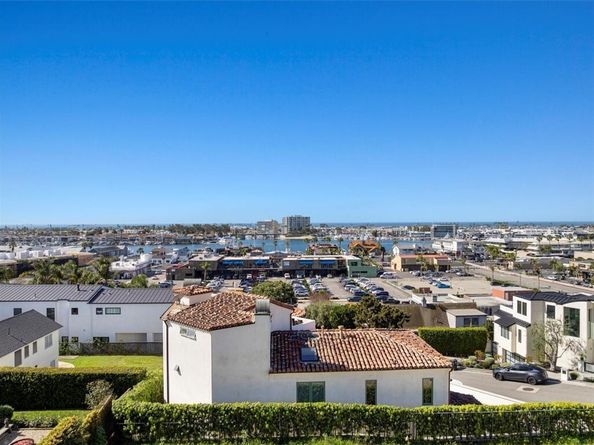 230 Ocean View Avenue, Newport Beach CA 92663