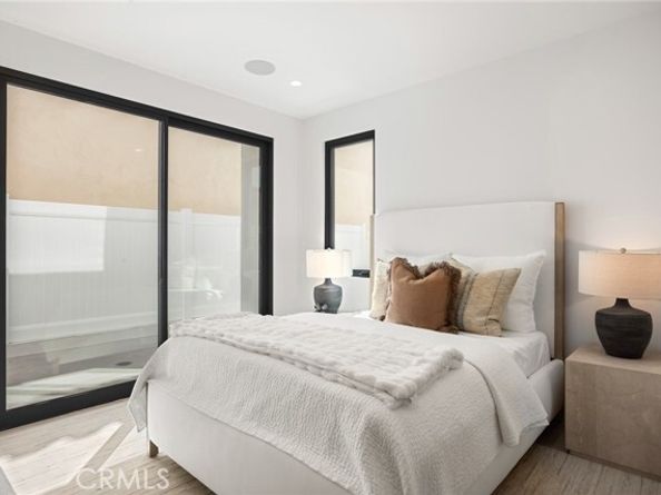 220 Carnation Ave., Corona Del Mar (newport Beach) CA 92625