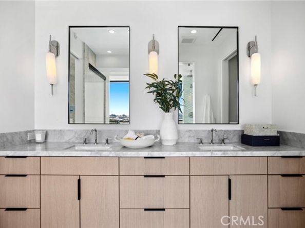 220 Carnation Ave., Corona Del Mar (newport Beach) CA 92625