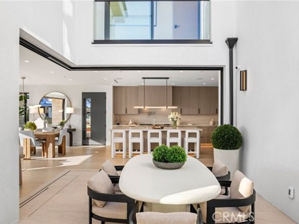 220 Carnation Ave., Corona Del Mar (newport Beach) CA 92625