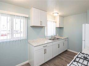 110 S Freeman Street, Oceanside CA 92054