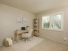 6871 Seaspray Ln, Carlsbad CA 92011