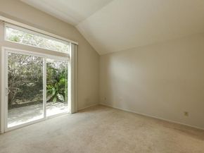 6871 Seaspray Ln, Carlsbad CA 92011