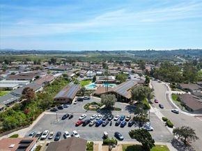 3685 Vista Campana 16, Oceanside CA 92057