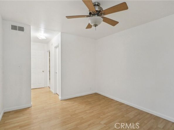 18620 Hatteras Street 247, Tarzana (los Angeles) CA 91356
