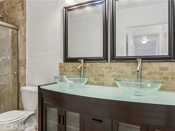 18620 Hatteras Street 247, Tarzana (los Angeles) CA 91356