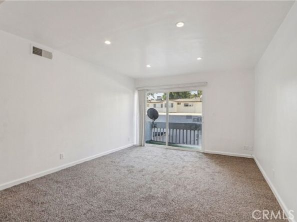 18620 Hatteras Street 247, Tarzana (los Angeles) CA 91356