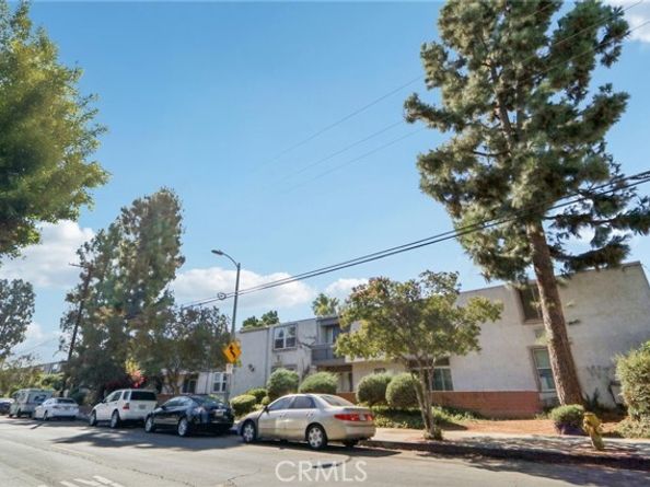 18620 Hatteras Street 247, Tarzana (los Angeles) CA 91356