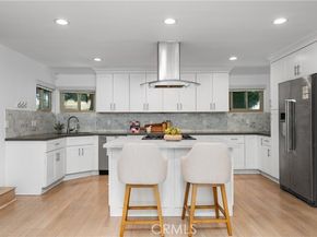 5732 Wilbur Avenue, Tarzana (los Angeles) CA 91356