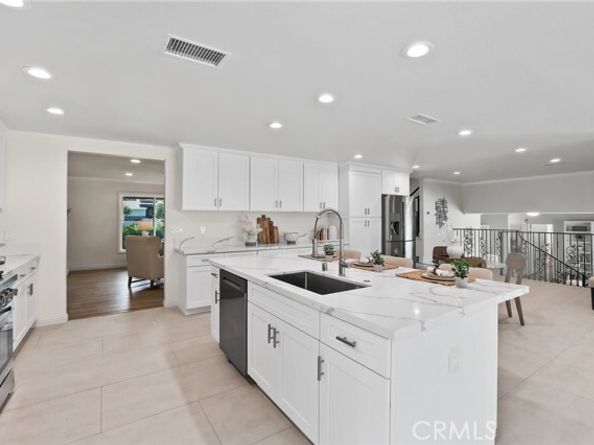 19201 Barrett Lane, Tustin CA 92705