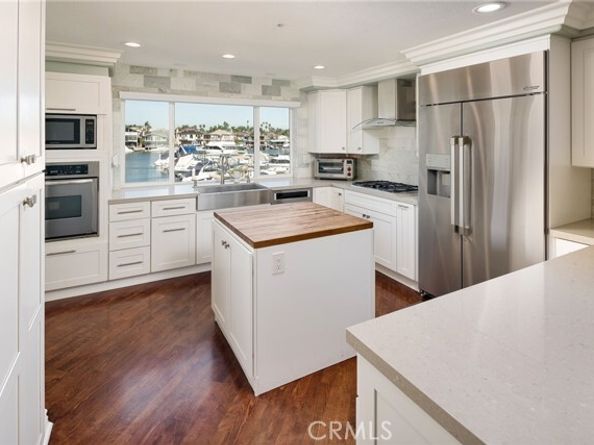 4165 Warner #101, Huntington Beach CA 92649